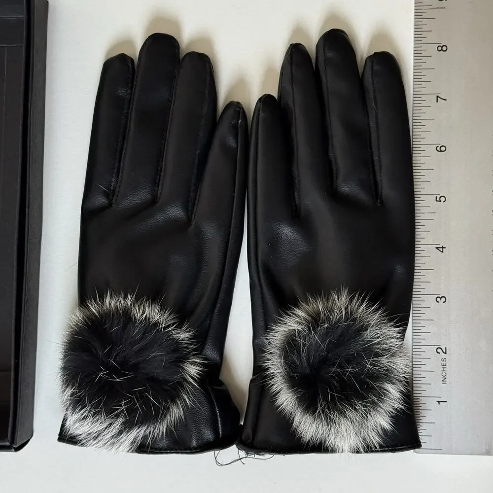 NIB Faux BlackLeather Gloves Faux Fur Pom Detail Mob Wife Aesthetic Women Size M
